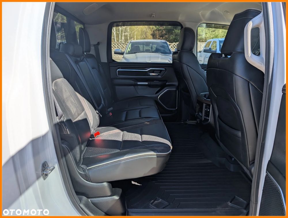 RAM 1500 Crew Cab Laramie - 19