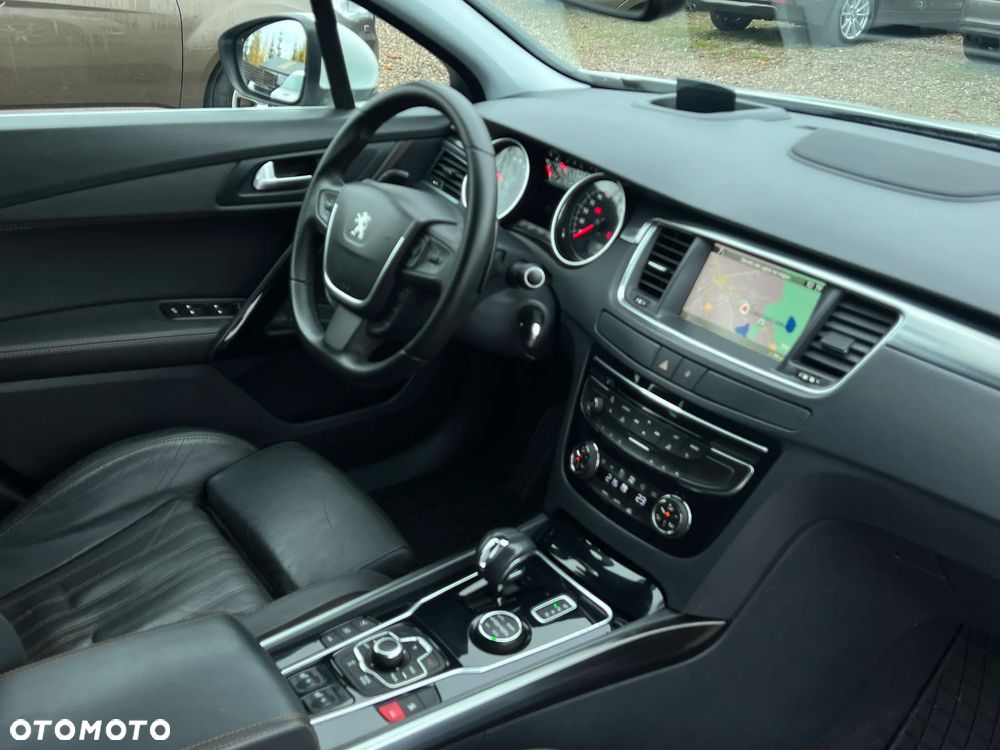 Peugeot 508 RXH 2.0 HDi HYbrid4 - 19