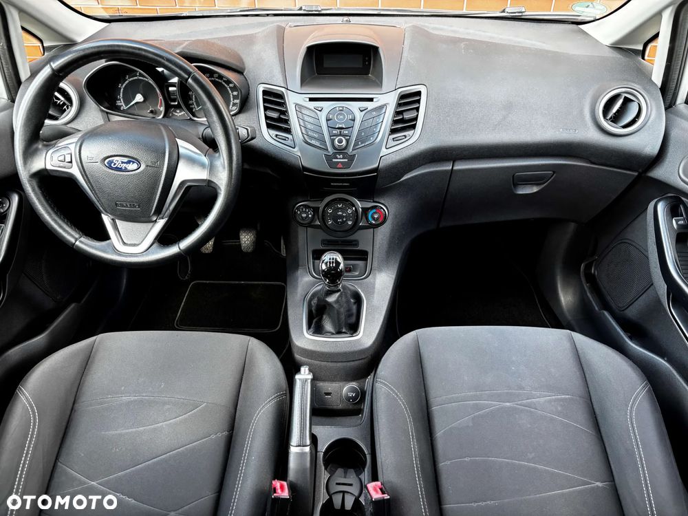 Ford Fiesta 1.25 SYNC Edition - 25