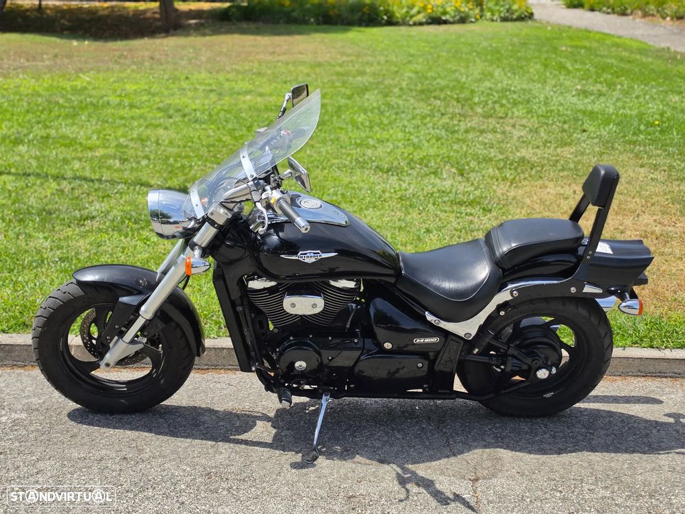 Suzuki Intruder M800 - 5