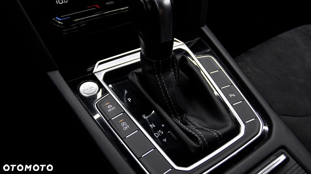 Volkswagen Arteon 2.0 TDI R-Line DSG - 28