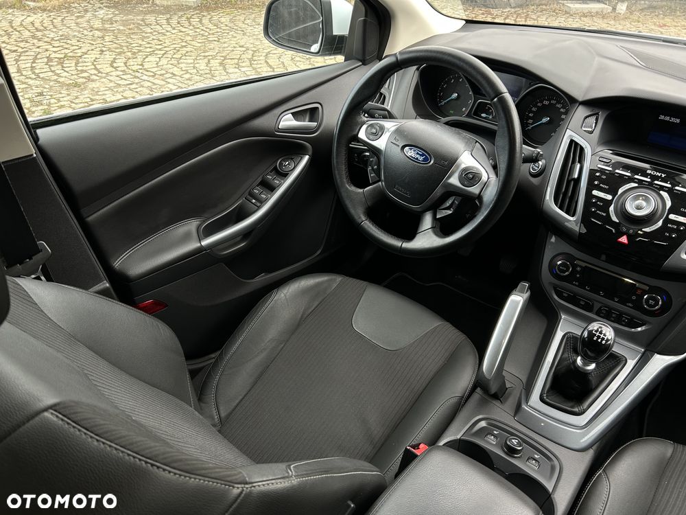 Ford Focus 1.6 EcoBoost Start-Stopp-System Titanium - 12
