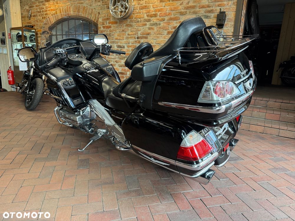 Honda GL - 4