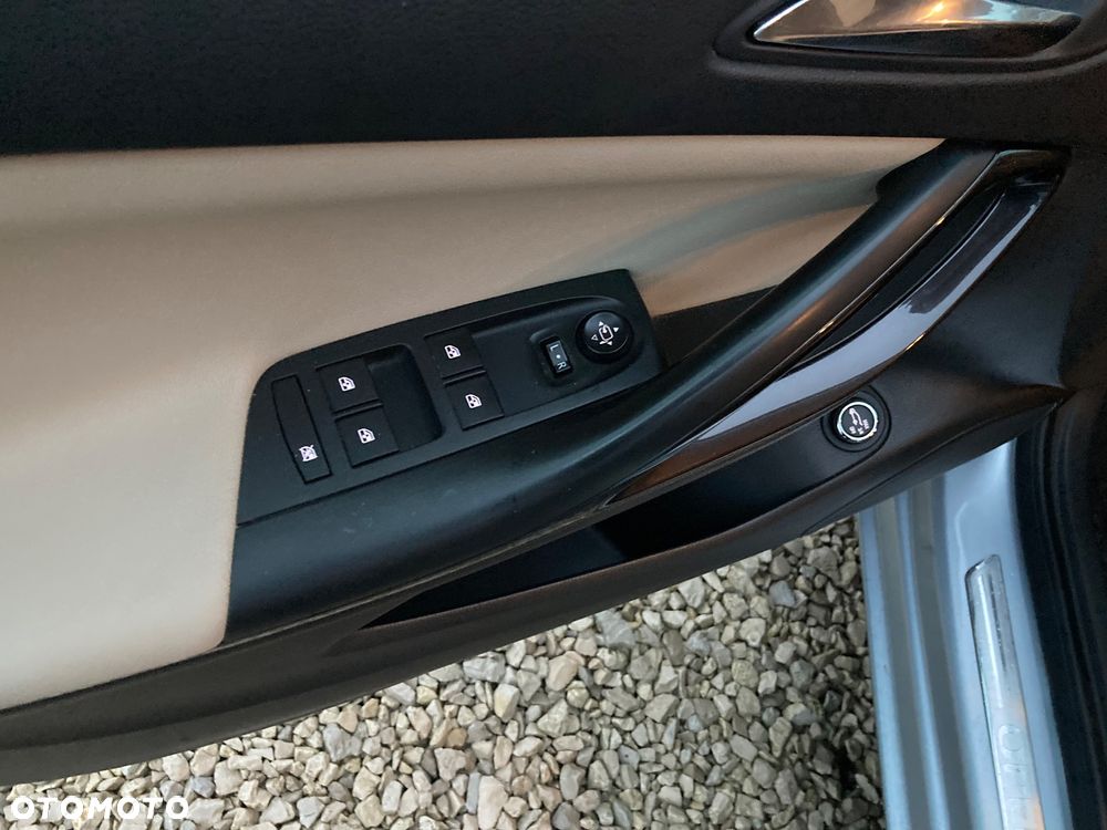 Opel Astra 1.4 T GPF Elite S&S - 11