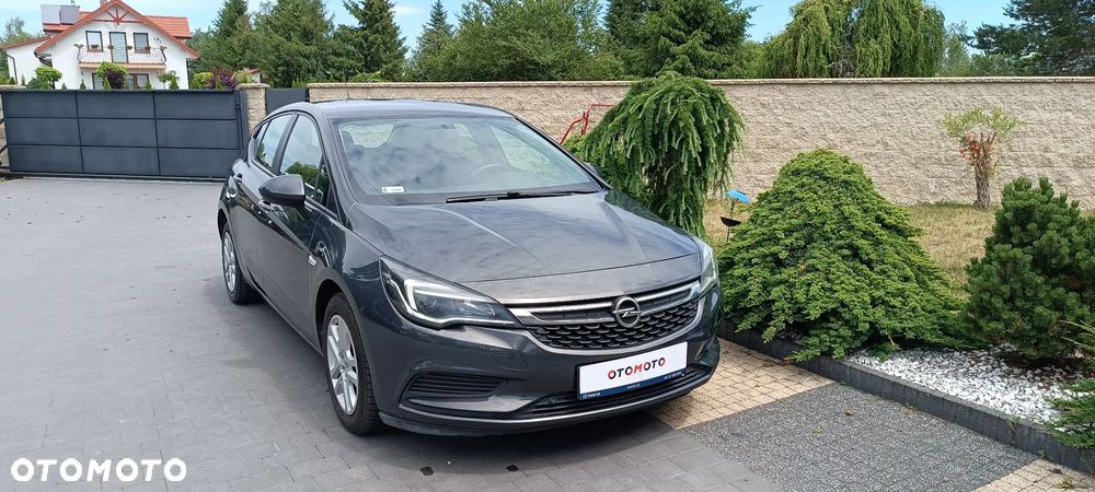 Opel Astra - 1