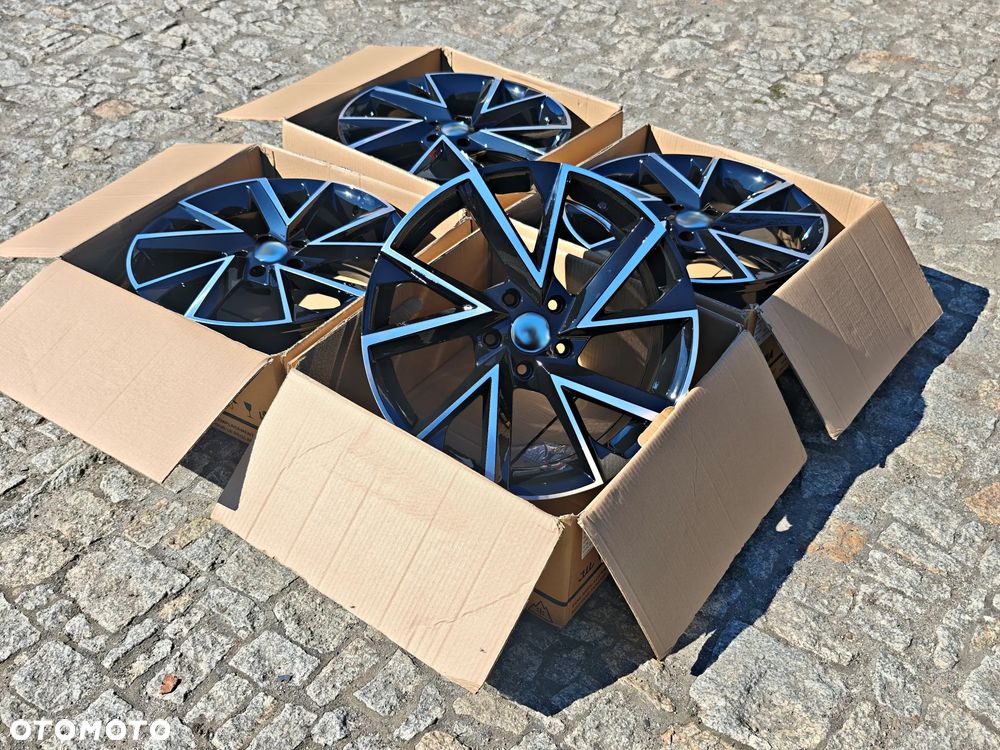 Felgi 5X114,3 7,5J 18 ET45 Hyundai I30 I40 KIA Stinger CEED PROCEED Mazda 3 6 CX30 - 9