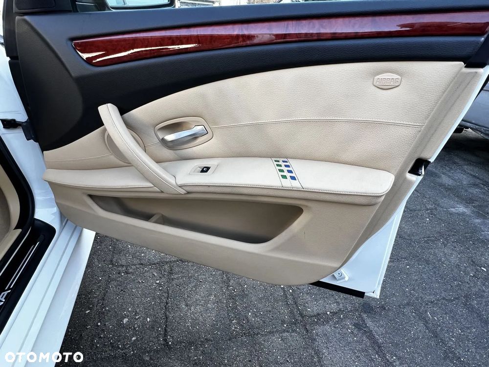BMW-ALPINA B5 - 11