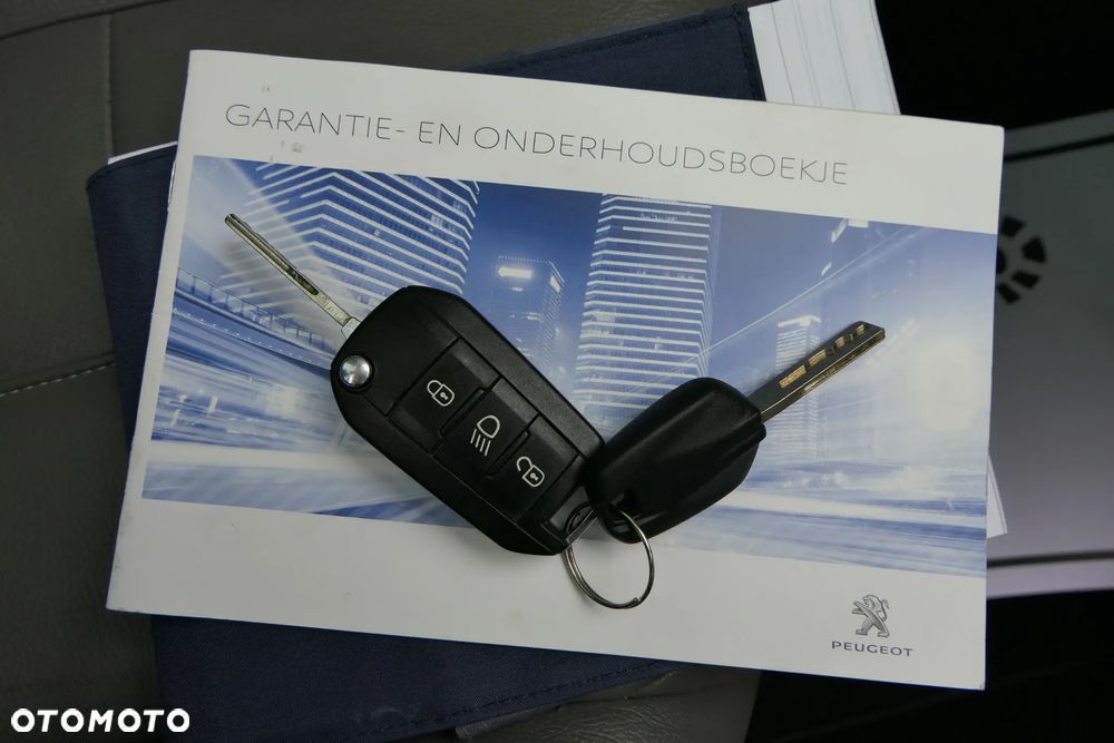 Peugeot 308 BlueHDi 130 Stop & Start Allure - 16
