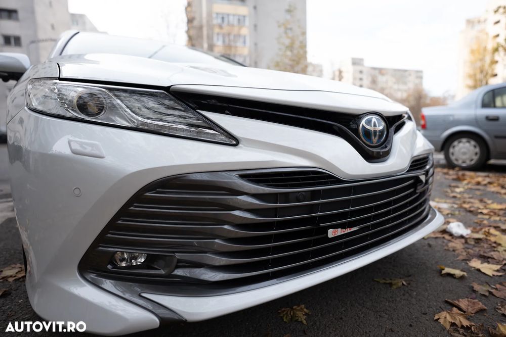 Toyota Camry 2.5 Hybrid Exclusive - 25