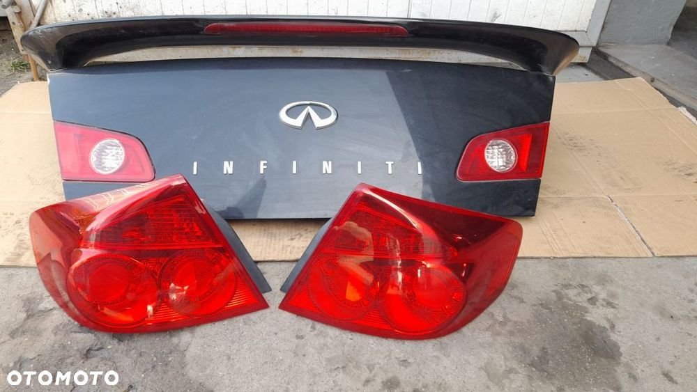 Infiniti klapa lampa tył