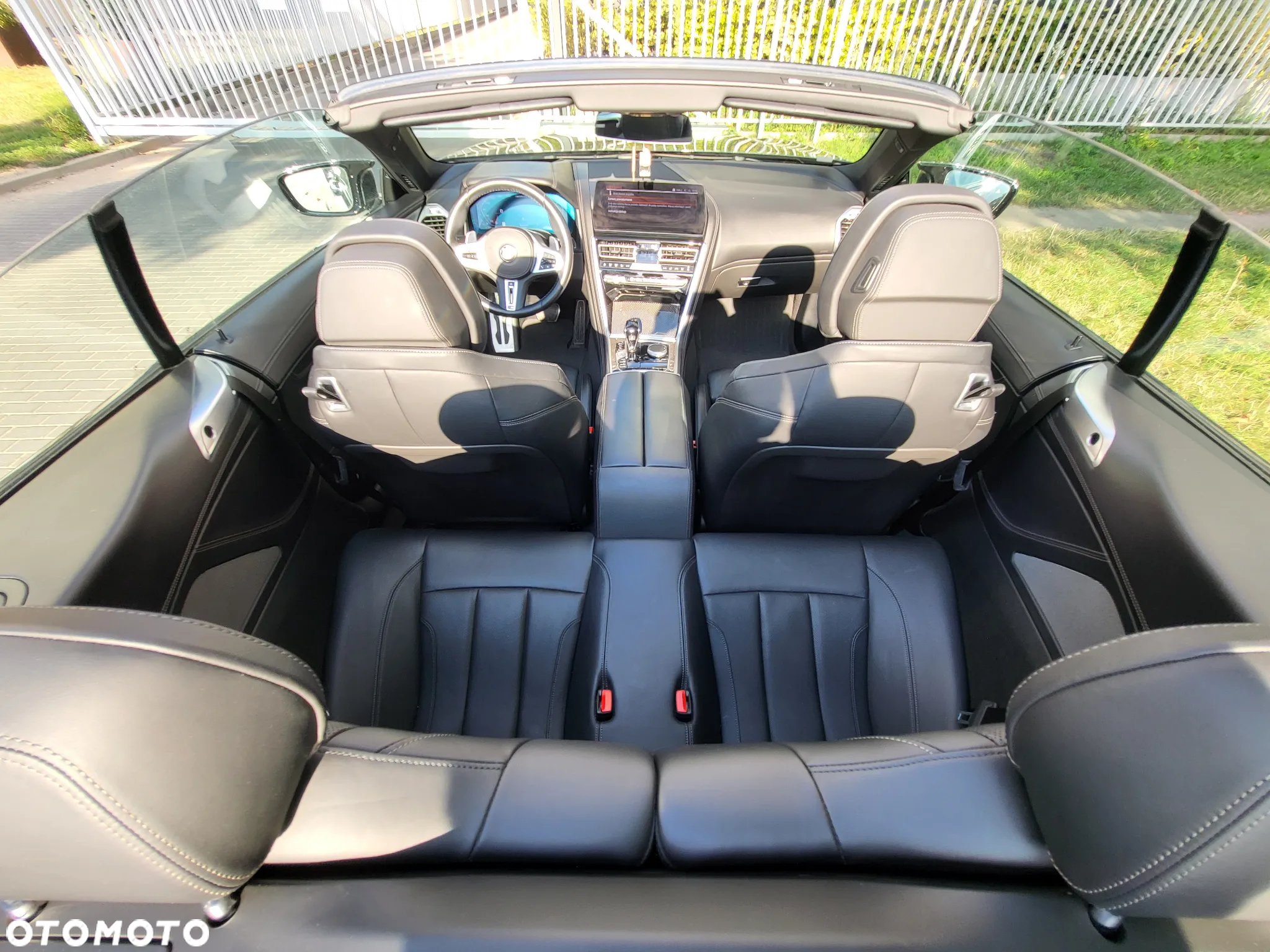BMW Seria 8 M850i xDrive Cabrio - 30