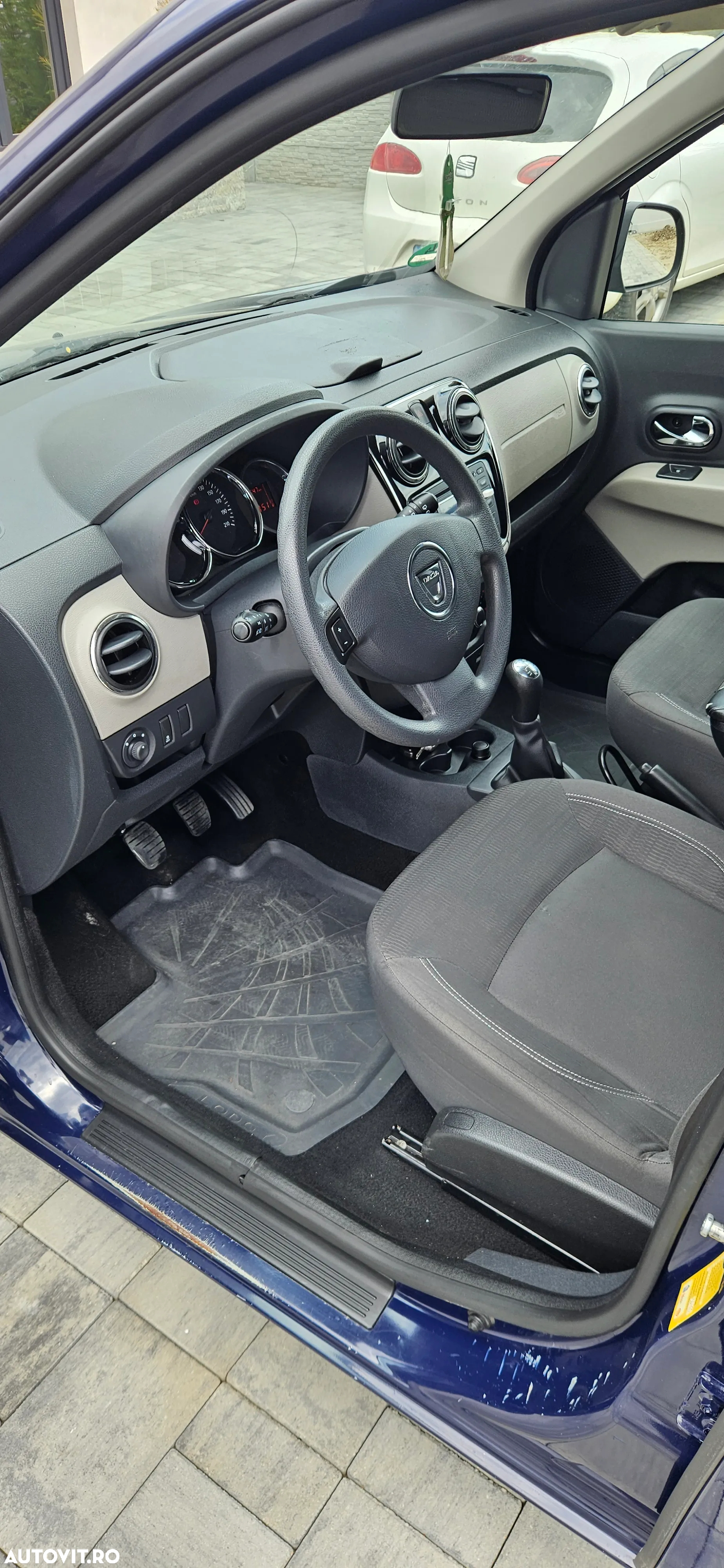Dacia Lodgy 1.2 TCe 115 CP Laureate - 22