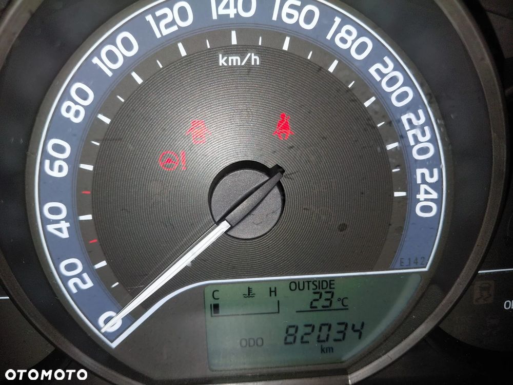 Toyota Auris 1.6 Active - 9