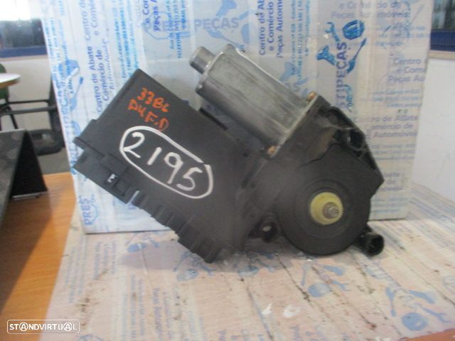 Motor Elevador Vidro 0130821764    8E1959802B AUDI A4 B6 2003 1.9TDI 130CV 4P AZUL F DRT AUDI A4  8E FASE 1 2005 1.9TDI 130CV 4P PRETO F DRT AUDI A4 B6 2003 1.9TDI 130CV 4P CINZA FD - 1