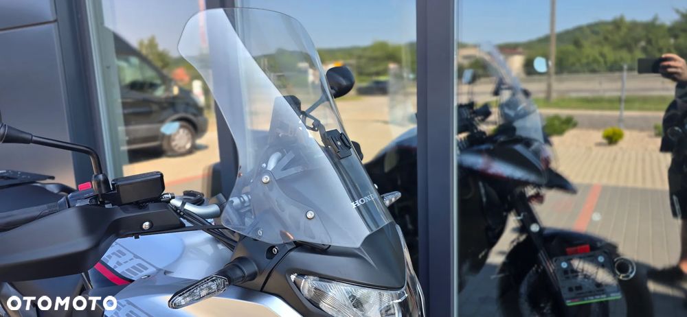 Honda VFR - 9
