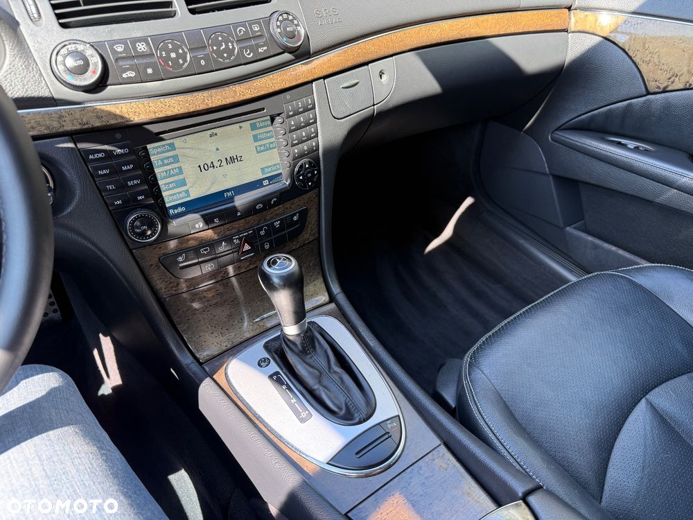 Mercedes-Benz Klasa E ver-200-kompressor-automatik-avantgarde - 29