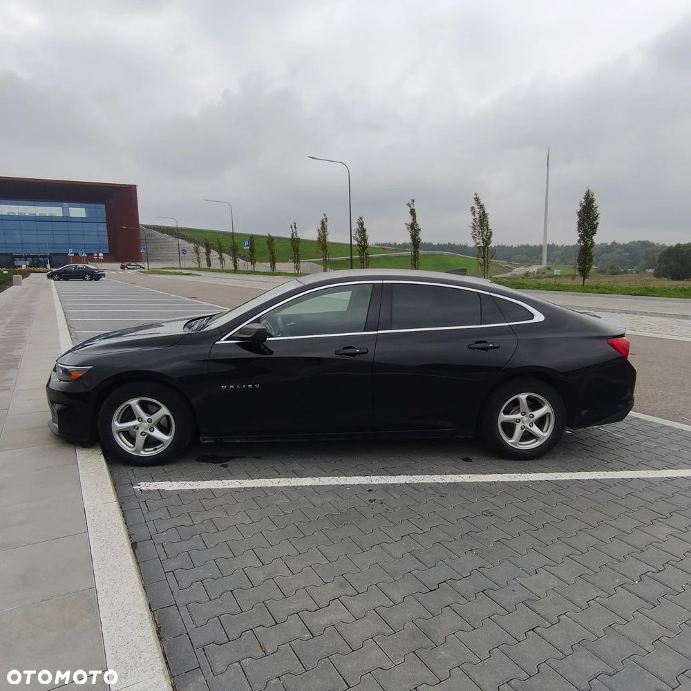Chevrolet Malibu - 4