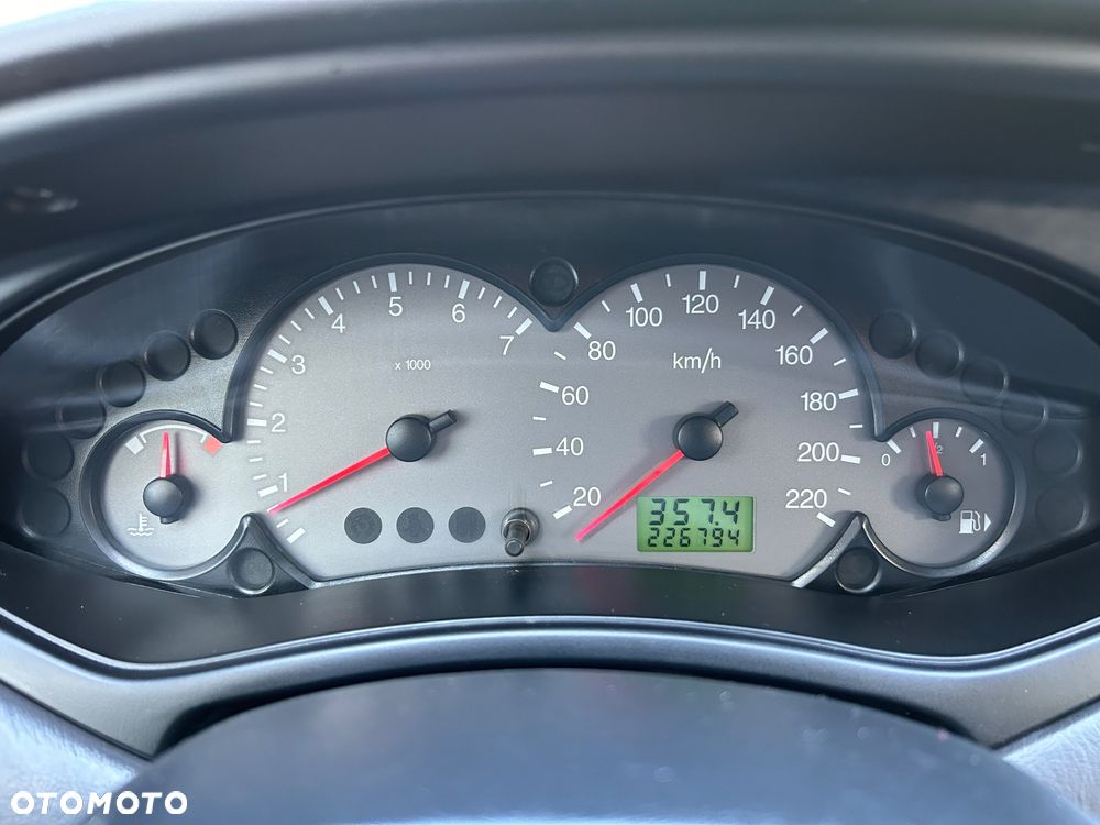 Ford Focus 1.6 Ghia - 13