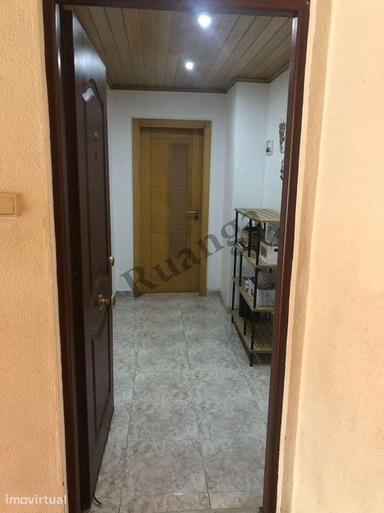 Apartamento T2 R/C para Venda em Vila Nova de Santo André - Grande imagem: 4/25