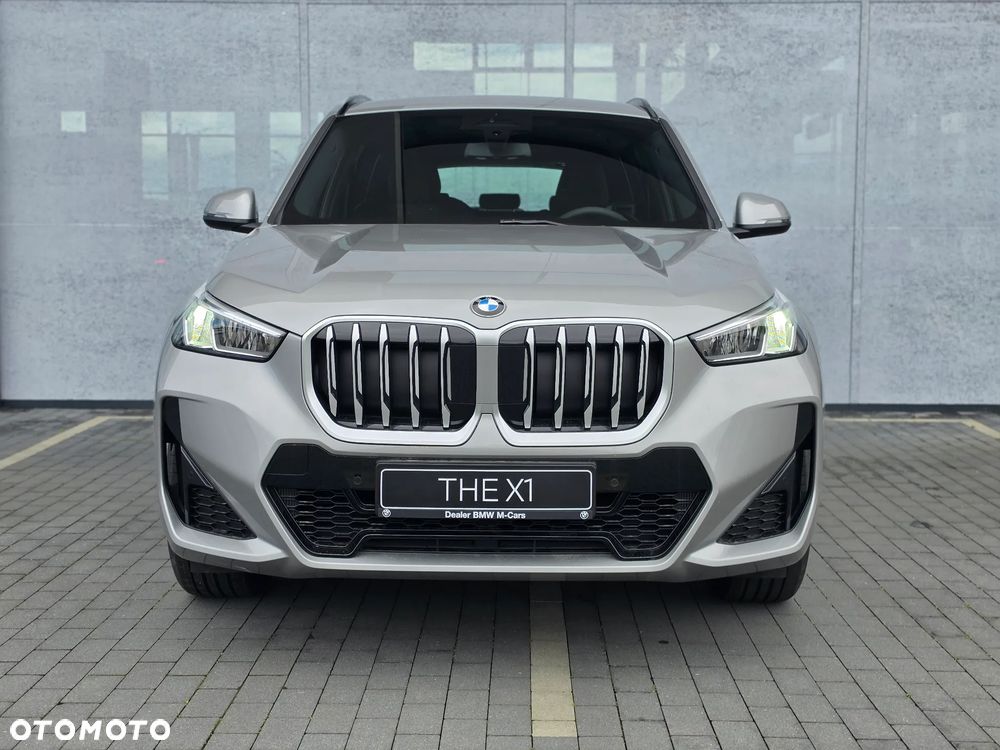 BMW X1 sDrive20i mHEV - 11