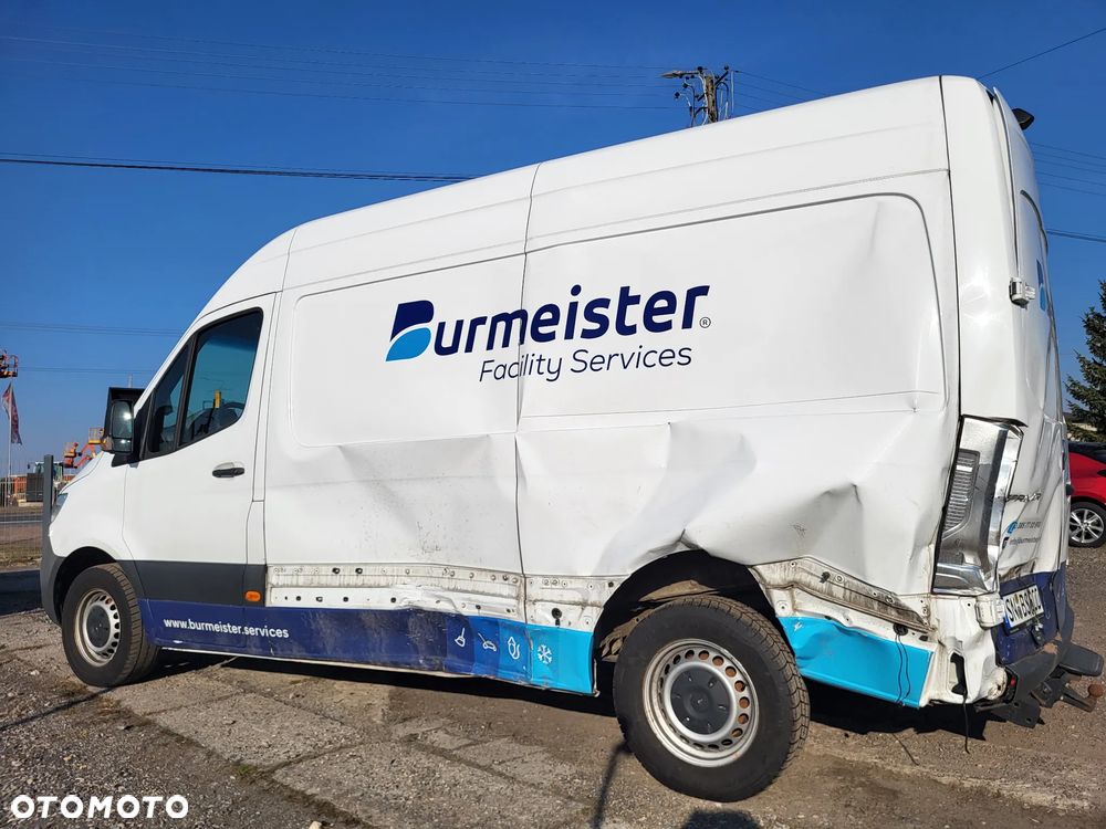 Mercedes-Benz 317 - 8