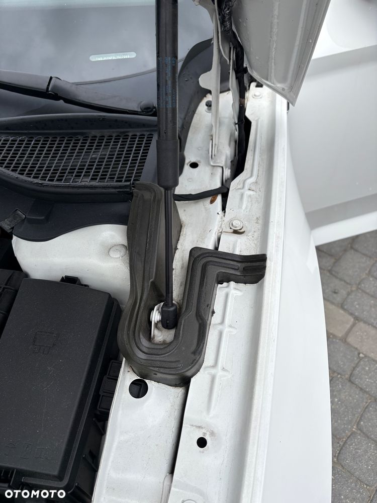 Skoda Superb 2.0 TDI Sportline - 40