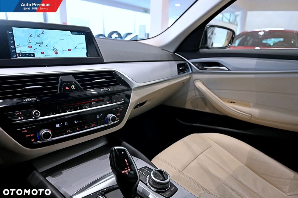 BMW Seria 5 520d - 8