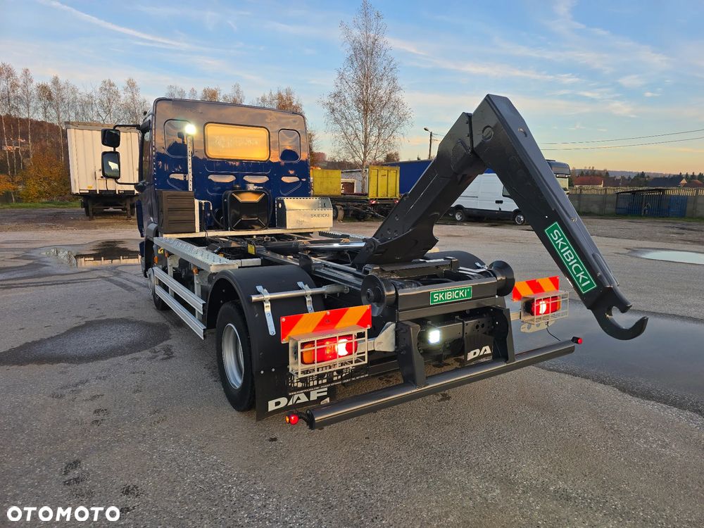 DAF LF 210 Hakowiec 2015 SKIBICKI E6 11990kg KP7 hak gruz śmieci budowlane kontener do hakowca - 22