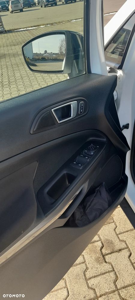 Ford EcoSport - 18