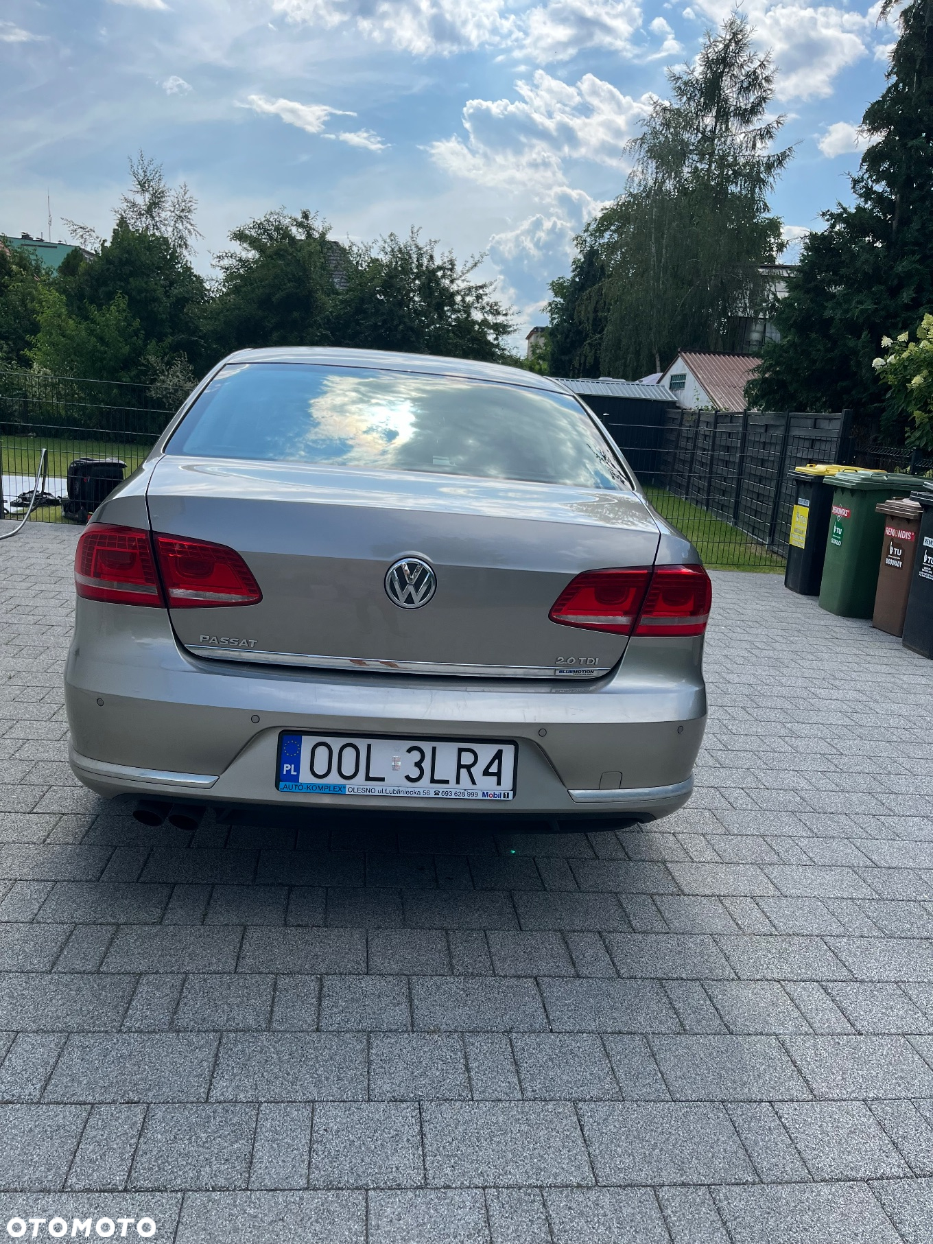 Volkswagen Passat - 4