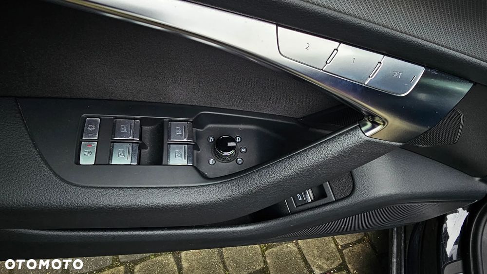 Audi A6 Avant 40 TDI quattro S tronic - 9