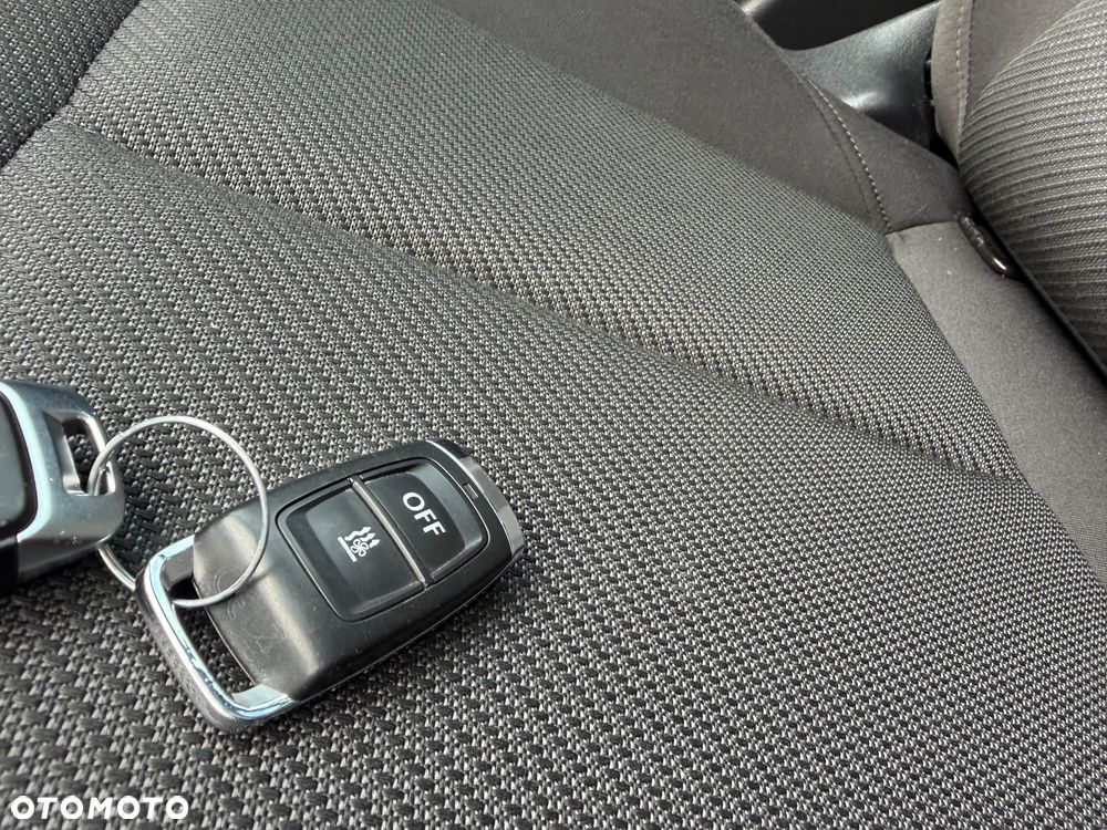 Audi A6 Avant 40 TDI S tronic design - 32