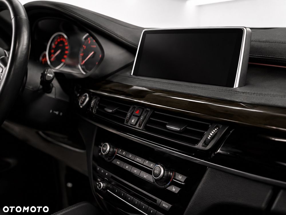 BMW X6 xDrive35i - 9