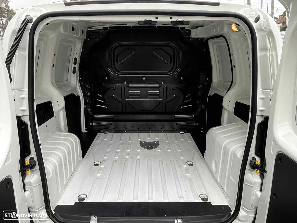 Fiat Fiorino 1.3 M-Jet SX - 21