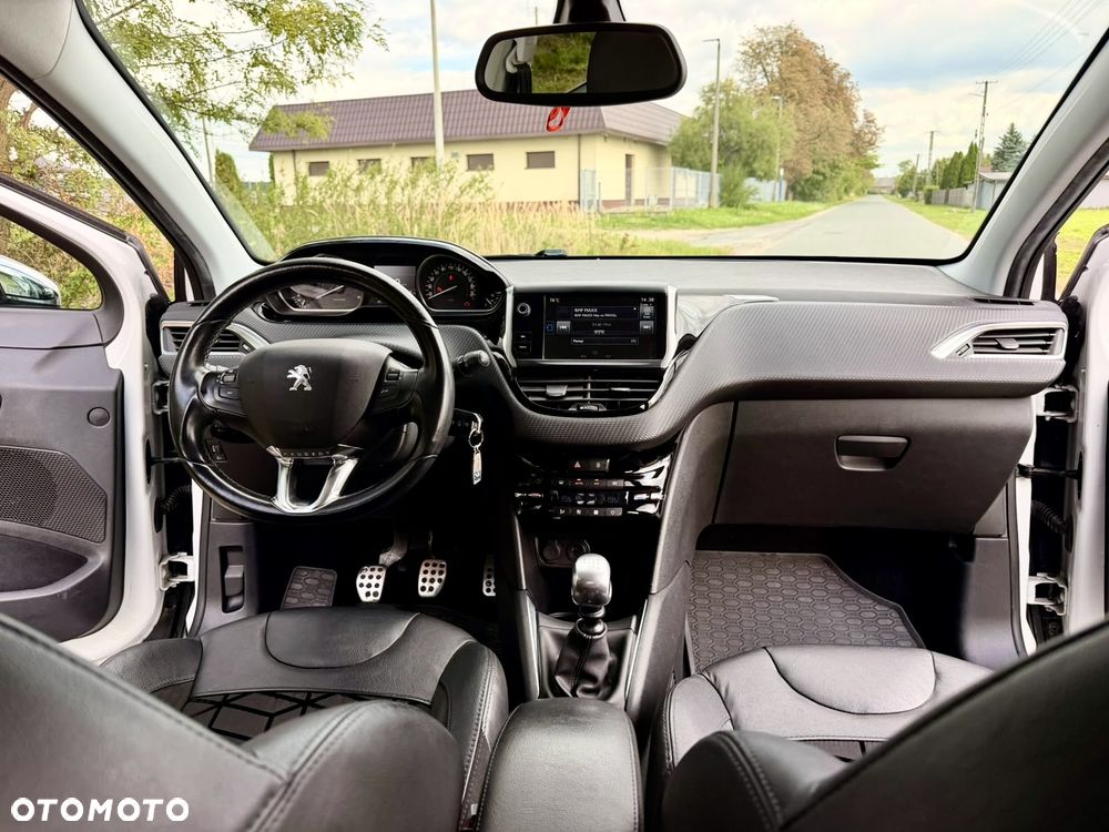 Peugeot 208 1.6 e-HDi Allure STT - 8