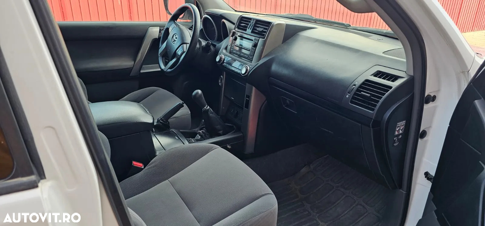 Toyota Land Cruiser 3.0l Turbo D-4D Executive - 6