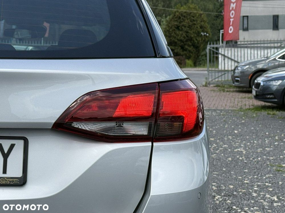 Opel Astra 1.2 T Edition S&S - 9