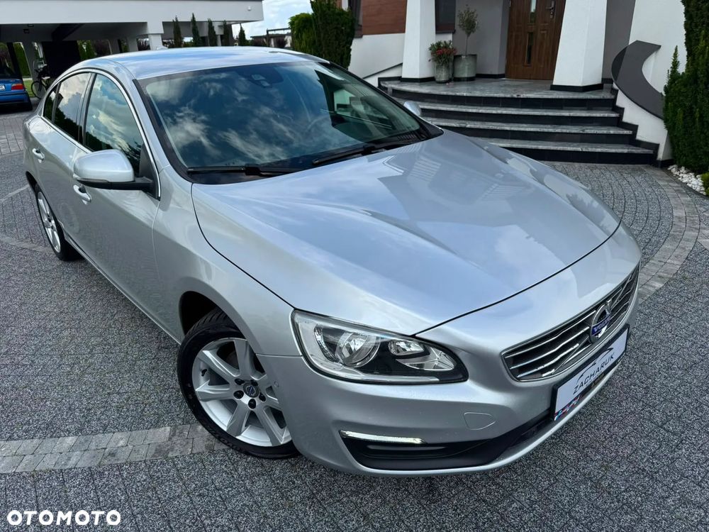 Volvo S60 D2 Momentum - 10