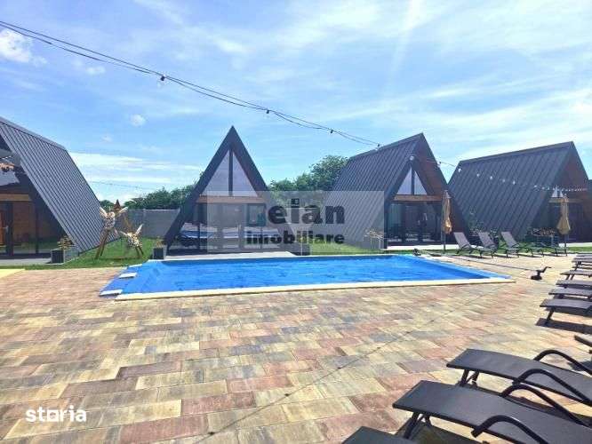 Gruiu, Complex Turistic De Vânzare, 4 Cabane A-frame, Piscină, Spatiu - Imagine principală: 3/16