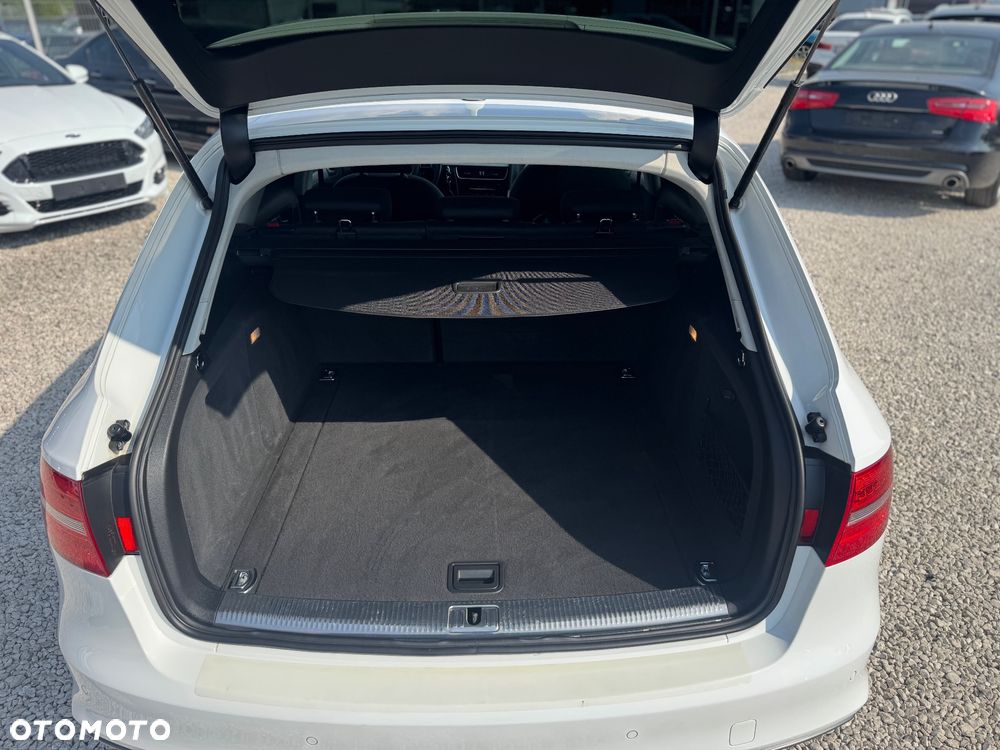 Audi A4 Avant 2.0 TDI ultra sport - 22