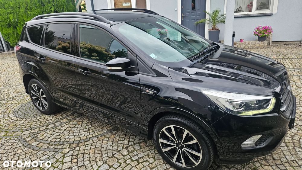 Ford Kuga 2.0 TDCi 2x4 ST-Line - 40
