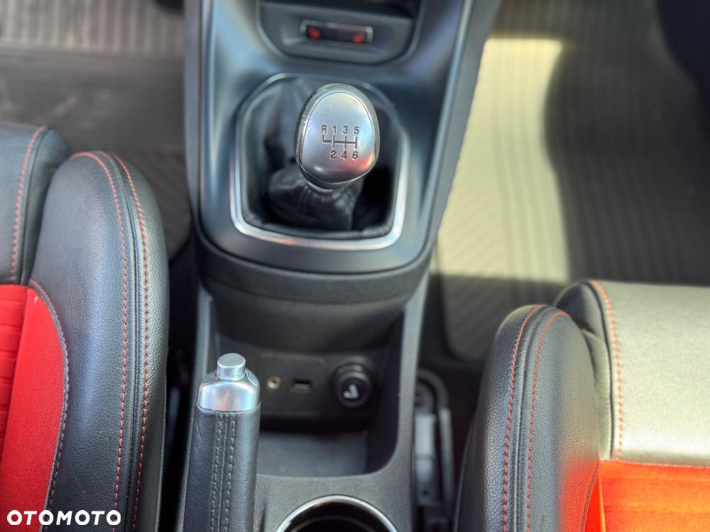 Ford Fiesta ST2 - 30