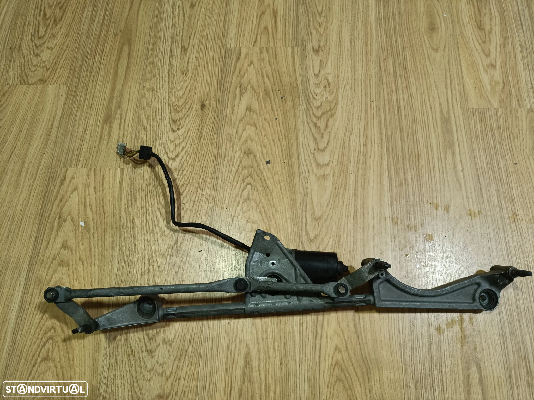 Motor limpa vidros Mercedes w203 classe C 2004 - 4