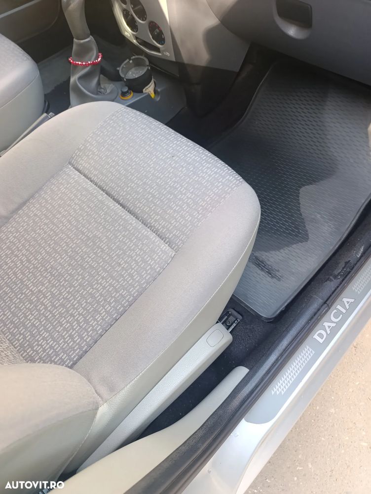 Dacia Logan K90 1.6 16v Laureate - 14