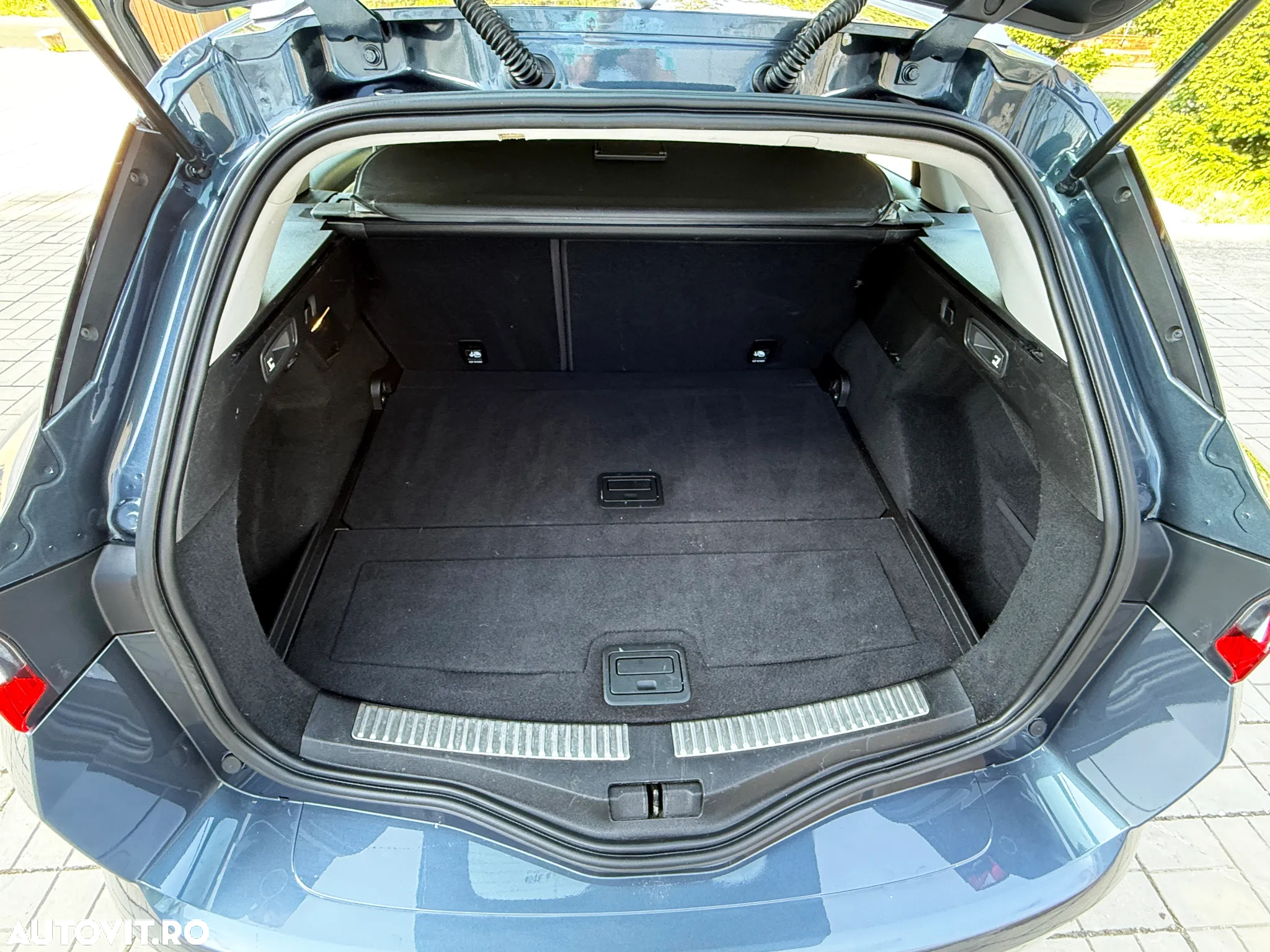 Renault Megane Energy dCi Intens - 27
