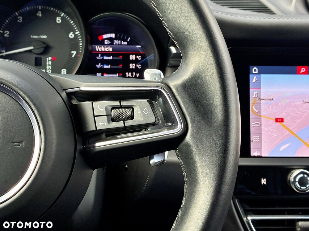 Porsche Macan - 23