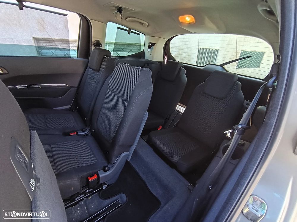 Peugeot 5008 1.6 HDi 7L Allure - 9