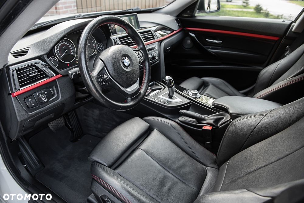 BMW 3GT 328i Sport-Aut Sport Line - 15