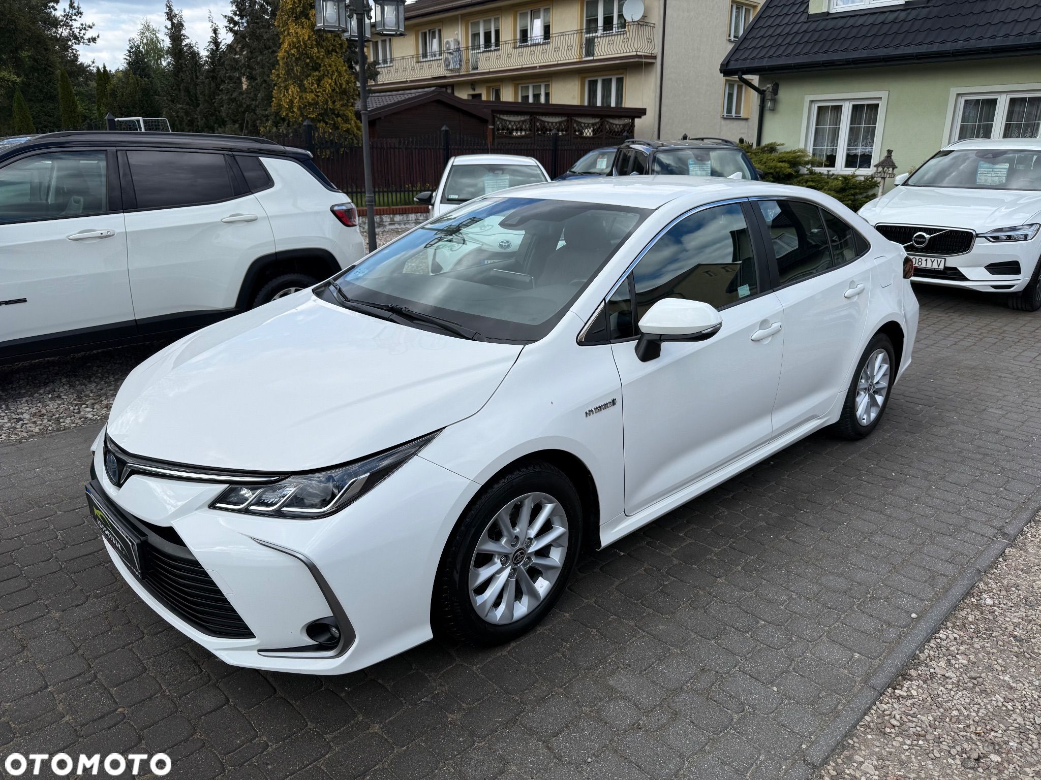 Toyota Corolla 1.8 Hybrid Comfort - 1