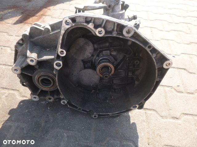 MANUALNA SKRZYNIA BIEGÓW SAAB II 9-3 F40 1.9 TiD - 10